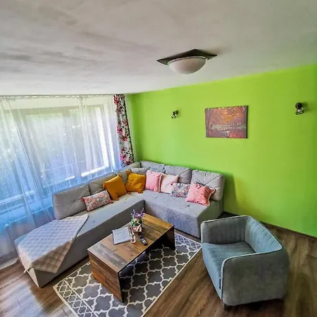 край реката Appartement *