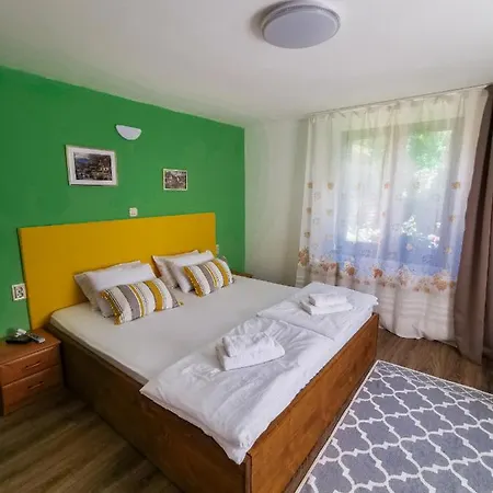 край реката Appartement