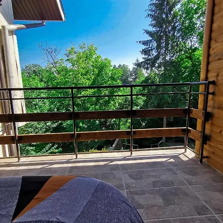 край реката Botevgrad